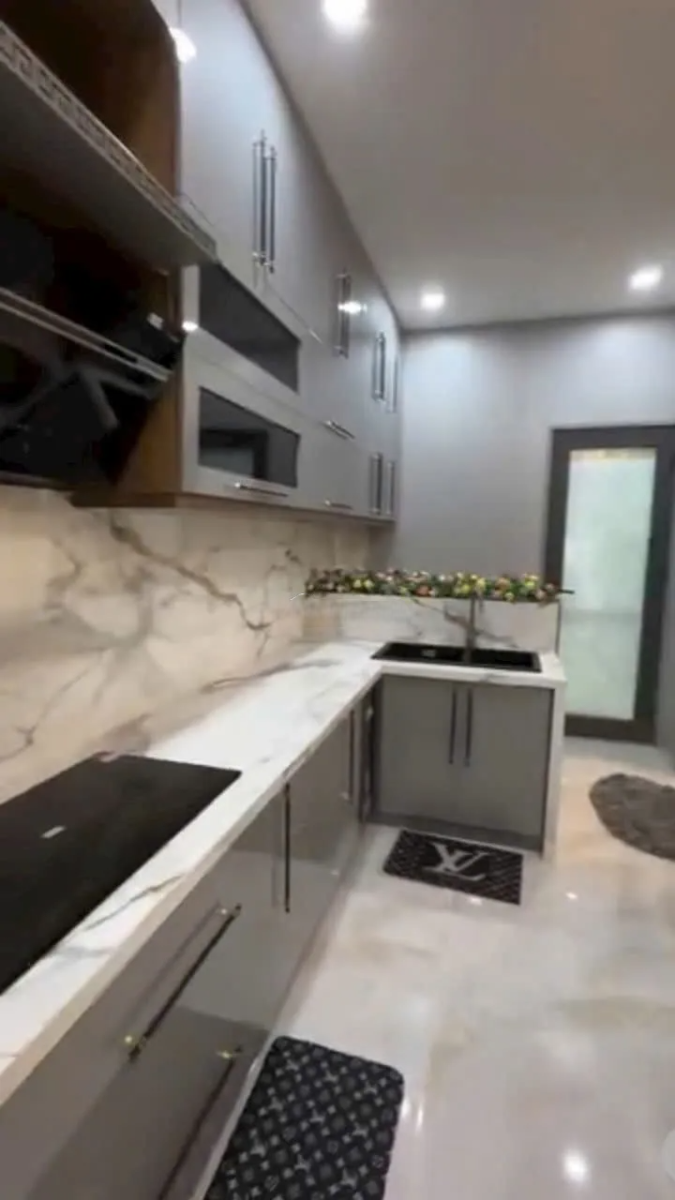 Bán nhà 3 tầng, 100m² gần đường Nguyễn Phước Lan, Hòa Xuân - Giá 7 tỷ
