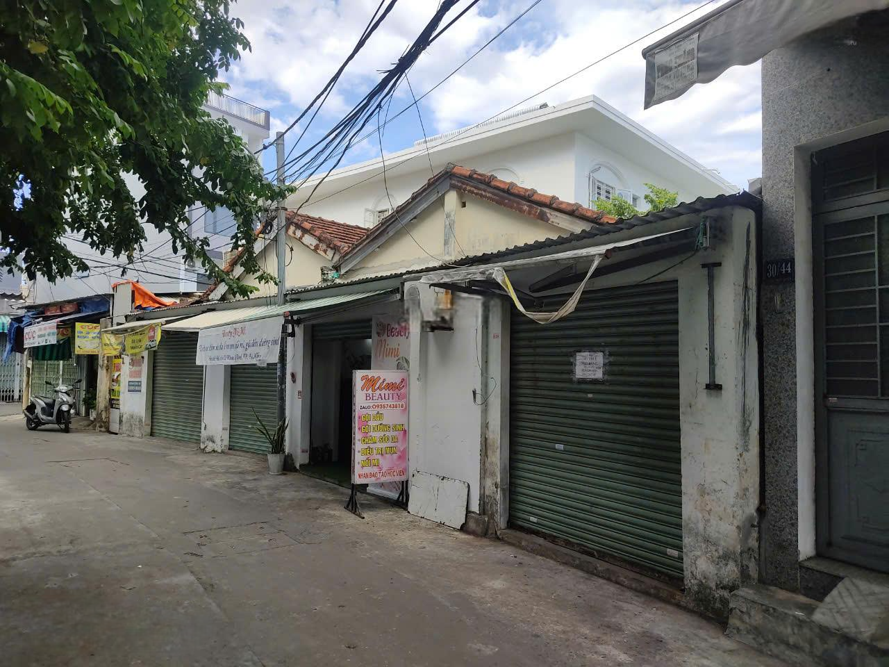 Bán nhà dãy có 7 ki-ốt - Đường Phan Kế Bính - DT 185m2