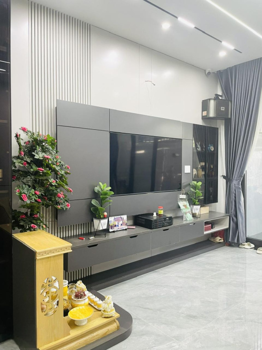 Nhà 3 tầng MỚI XÂY đường Cồn Dầu 23, sát cầu Hòa Xuân DT100 m²