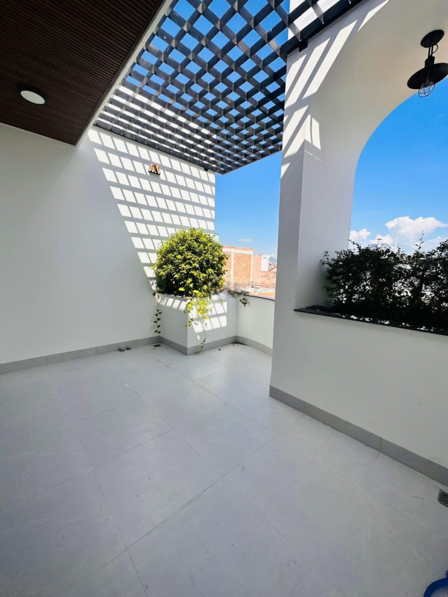 Nhà 3 tầng Tôn Đức Thắng - gần ĐH Sư Phạm và ĐH Duy Tân