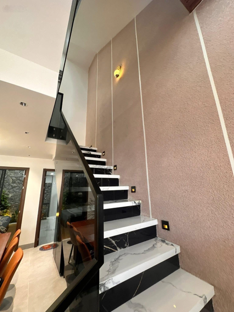 Nhà 3 tầng Tôn Đức Thắng - gần ĐH Sư Phạm và ĐH Duy Tân
