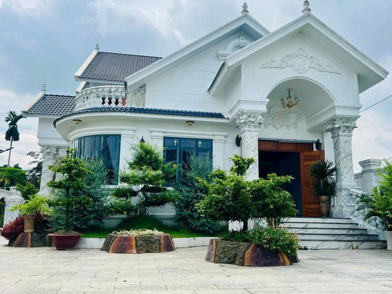🏡 BIỆT THỰ VƯỜN MẶT TIỀN QL60 MỚI – GẦN CẦU RẠCH MIỄU | GIÁ GIẢM SỐC 22 TỶ