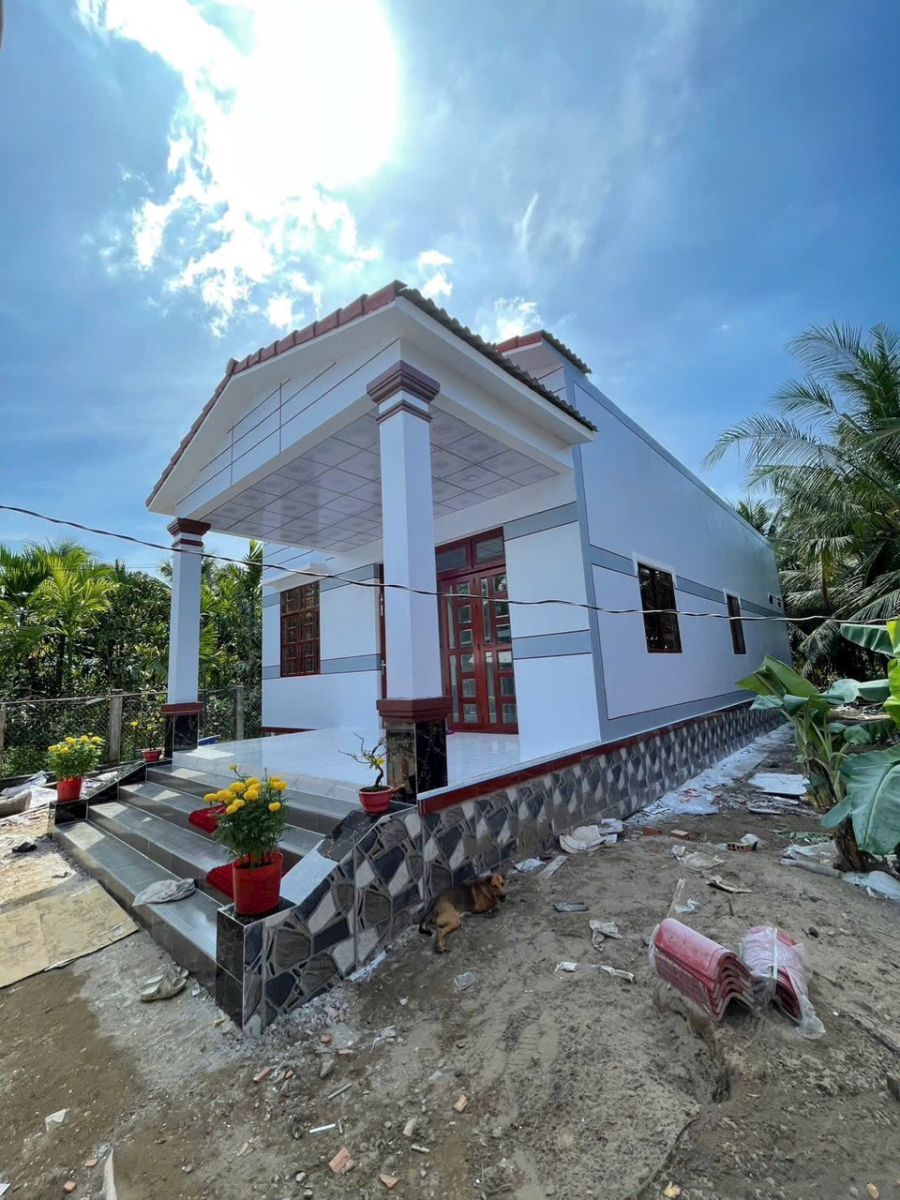 🏡 BÁN NHÀ VƯỜN DIỆN TÍCH LỚN – GIỒNG TRÔM, BẾN TRE