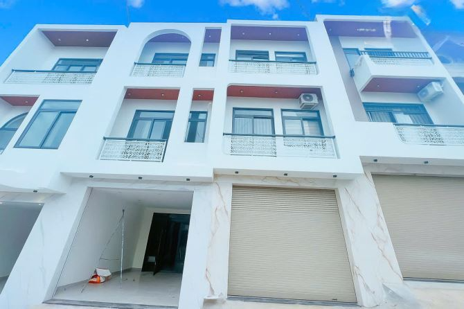 Bán nhà 3 tầng hẻm 185 Đinh Tiên Hoàng, Buôn Ma Thuột 3,68 tỷ
