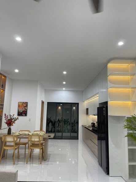 🚨 GIẢM SỐC 480 TRIỆU – NHÀ LẦU MỚI 100% HẺM 28 MAI THỊ LỰU, EAKAO – FULL NỘI THẤT CHỈ 3,2 TỶ