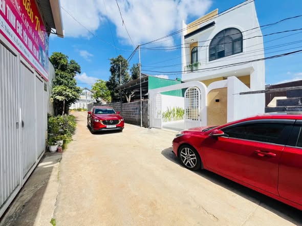 🚨 GIẢM SỐC 480 TRIỆU – NHÀ LẦU MỚI 100% HẺM 28 MAI THỊ LỰU, EAKAO – FULL NỘI THẤT CHỈ 3,2 TỶ