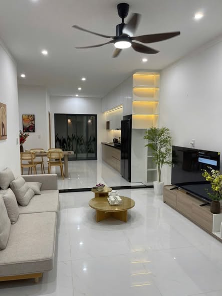 🚨 GIẢM SỐC 480 TRIỆU – NHÀ LẦU MỚI 100% HẺM 28 MAI THỊ LỰU, EAKAO – FULL NỘI THẤT CHỈ 3,2 TỶ