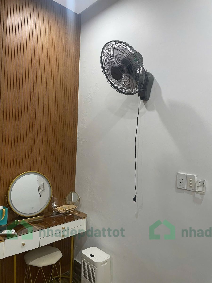 CHO THUÊ NHÀ 3 TẦNG MẶT TIỀN NGUYỄN LỘ TRẠCH – TRUNG TÂM TP. HUẾ - 10TR/THÁNG