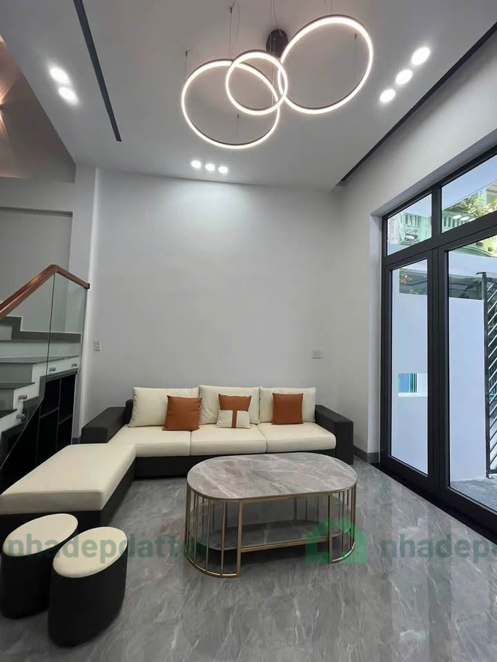 NHÀ 3 TẦNG ĐẸP – TRUNG TÂM ĐƯỜNG TRẦN PHÚ – TP. HUẾ