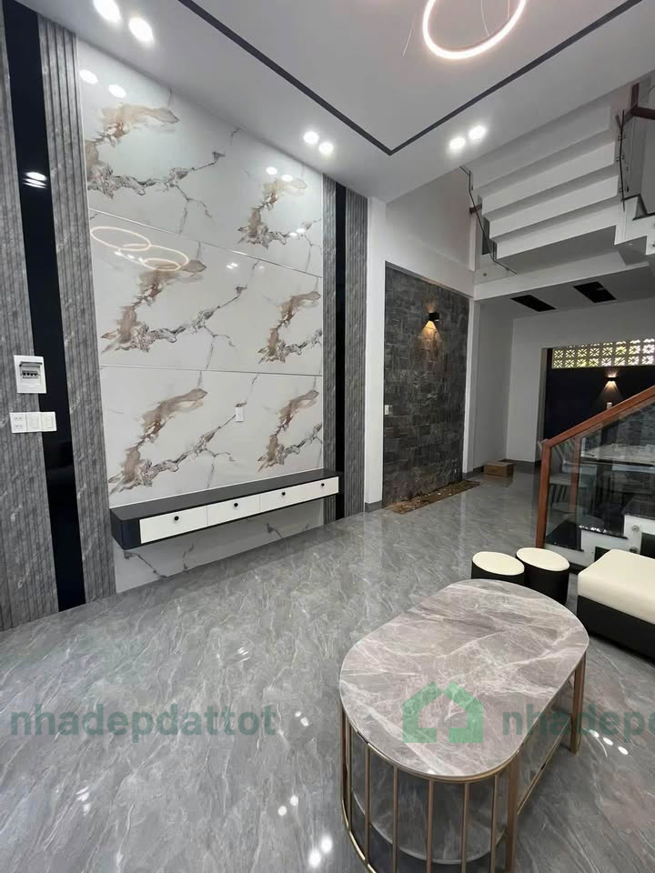 NHÀ 3 TẦNG ĐẸP – TRUNG TÂM ĐƯỜNG TRẦN PHÚ – TP. HUẾ