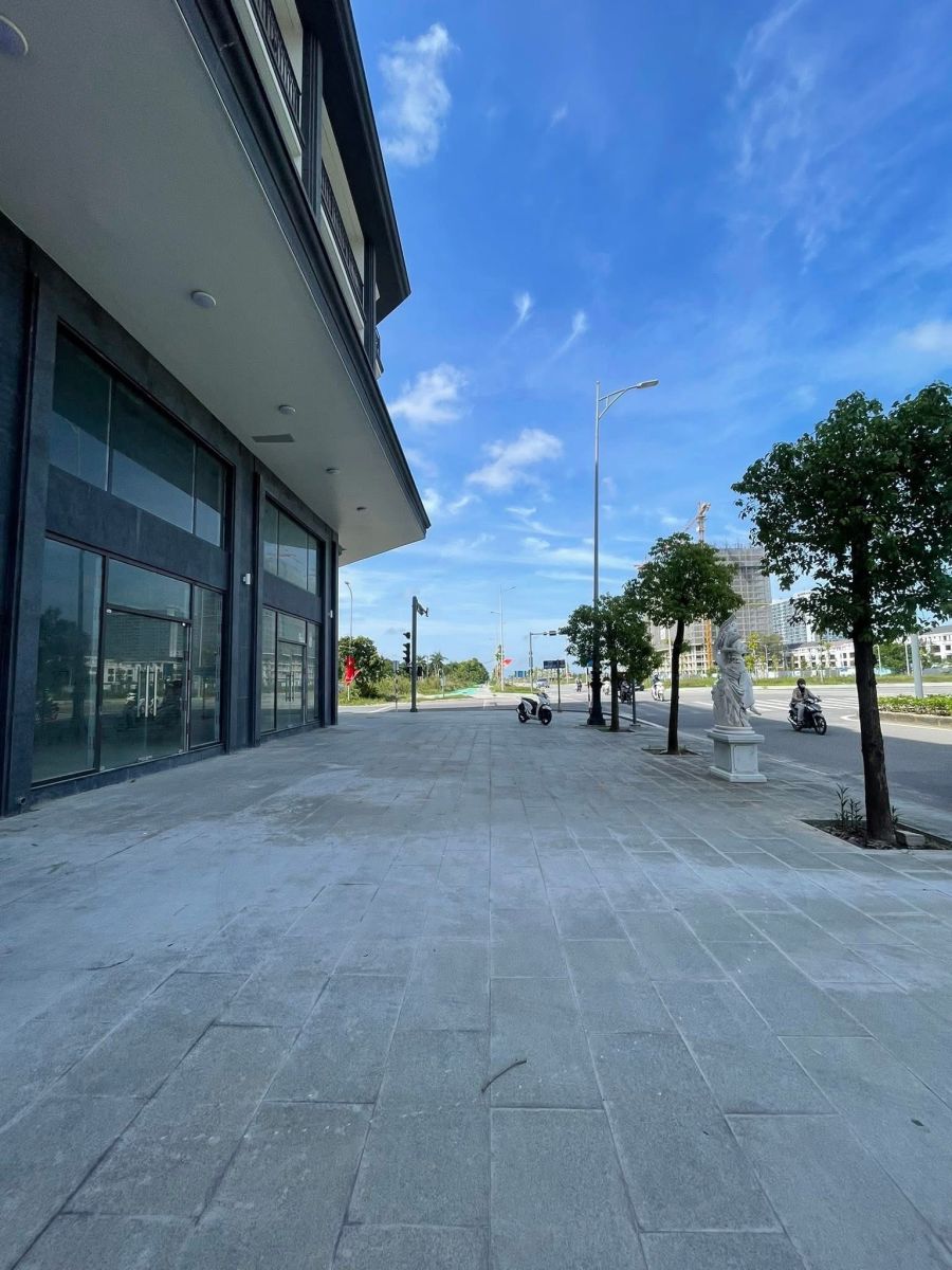 Cho thuê nguyên căn Shophouse An Cựu City - 5 tầng 1 tum - diện tích 102m2 - giá chỉ 20-30tr/tháng