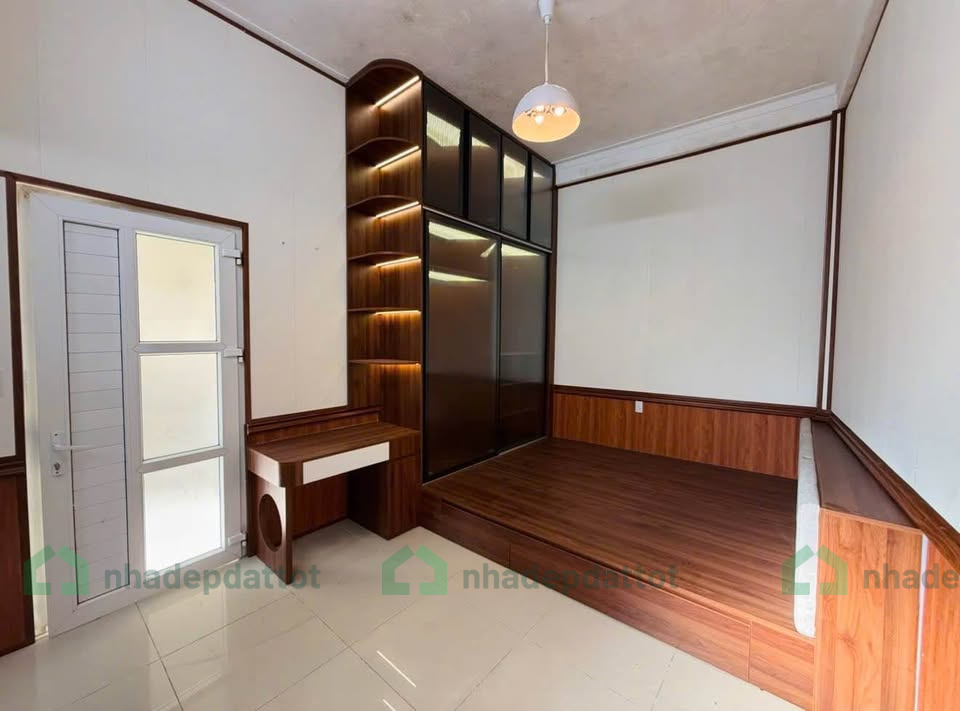 BÁN NHÀ 3 TẦNG MẶT TIỀN KIỆT CHÍNH PHẠM NGŨ LÃO – PHỐ TÂY HUẾ