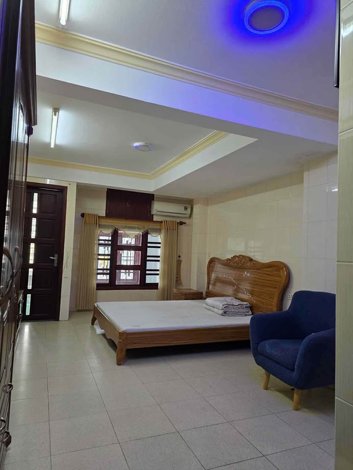 Cơ hội hiếm: Nhà 5 tầng 106,5m² kiệt Bà Triệu – Thuận Hóa, giá tốt 7,3 tỷ