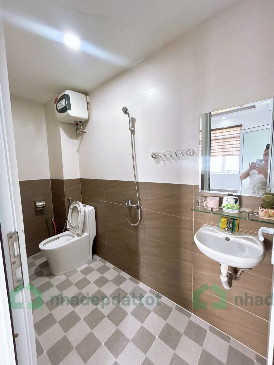 Nhà 3 tầng trung tâm Phan Bội Châu – cạnh chợ Bến Ngự, giá chỉ 3,25 tỷ
