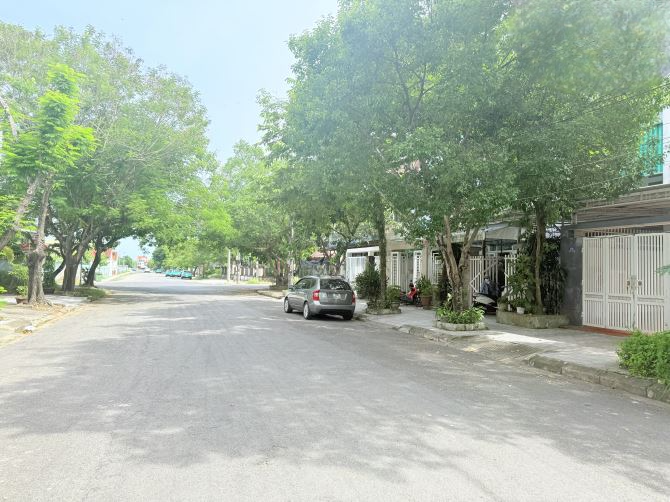CẦN BÁN GẤP MẶT TIỀN NGUYỄN SINH KHIÊM – KHU DÂN TRÍ CAO, VĂN MINH. GIÁ CẢ HỢP LÝ