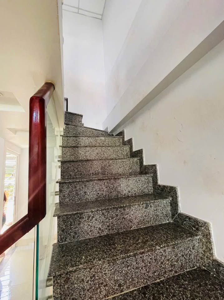 Nhà tầng lửng trung tâm Huế – 63m² – Giá 2,4xx tỷ