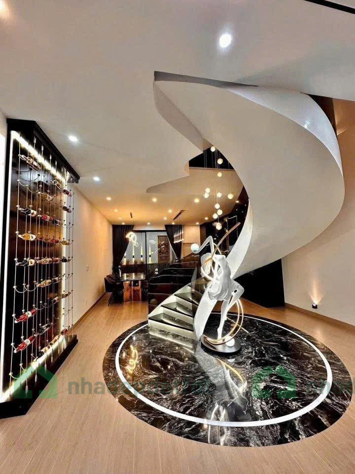 ĐỊNH CƯ NƯỚC NGOÀI – BÁN NHÀ 3 TẦNG FULL NỘI THẤT NHẬP KHẨU – VIEW KÊNH SIÊU ĐẸP