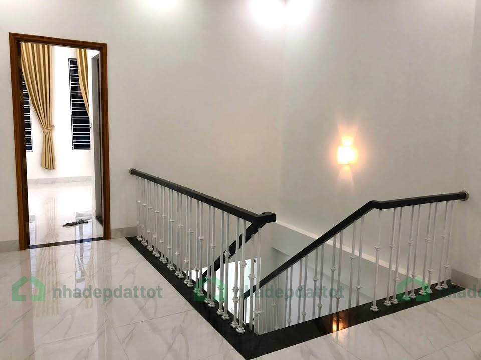 Cho thuê nhà mặt tiền đường Văn Cao – phường Xuân Phú, TP Huế - 10tr/tháng