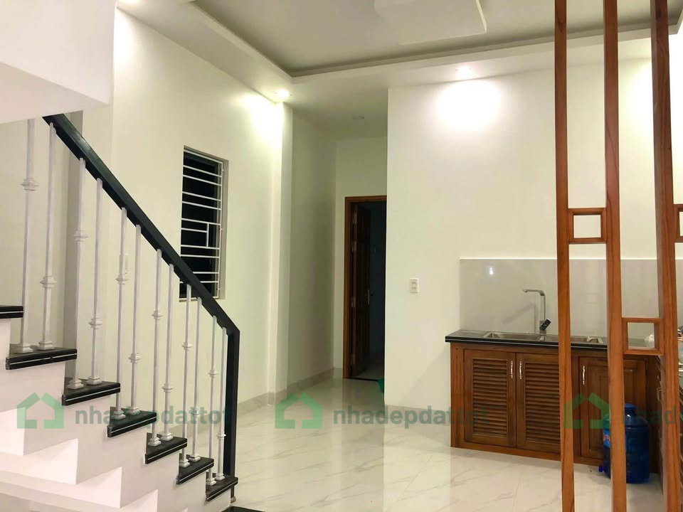Cho thuê nhà mặt tiền đường Văn Cao – phường Xuân Phú, TP Huế - 10tr/tháng