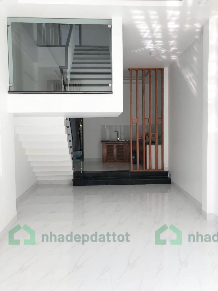 Cho thuê nhà mặt tiền đường Văn Cao – phường Xuân Phú, TP Huế - 10tr/tháng