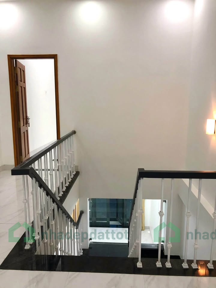 Cho thuê nhà mặt tiền đường Văn Cao – phường Xuân Phú, TP Huế - 10tr/tháng