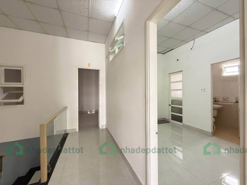BÁN NHÀ 2 TẦNG – 2 MẶT TIỀN ĐƯỜNG TAM THAI, QUẬN THUẬN HÓA, TP HU
