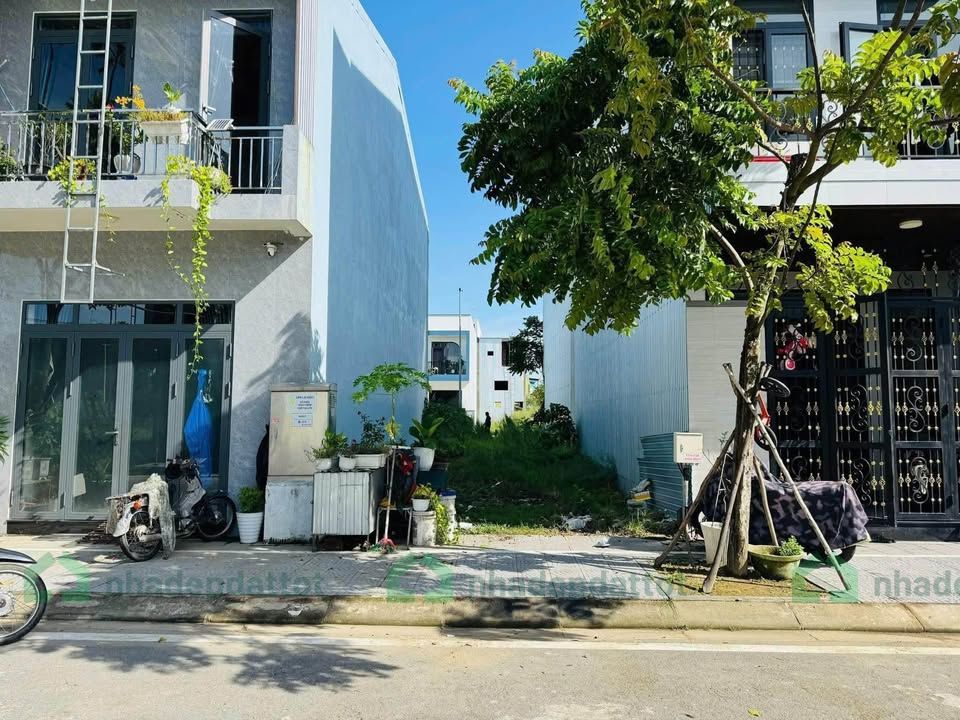 BÁN ĐẤT KQH CiC8 – TRỤC ĐƯỜNG SỐ 12 – VIEW BÃI ĐỖ XE ĐẸP NHẤT KHU!