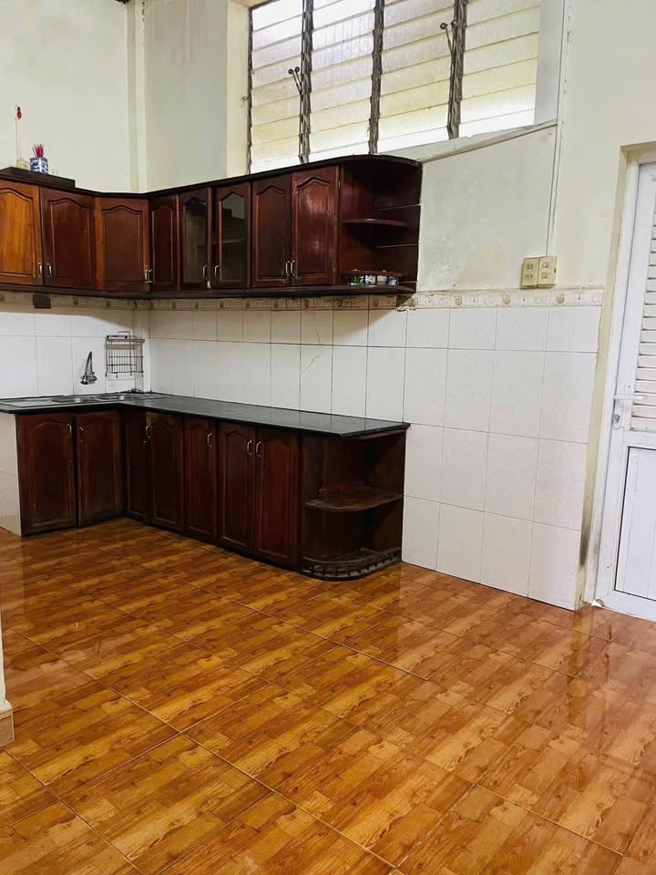 🏡 CHO THUÊ NHÀ NGUYÊN CĂN MẶT TIỀN TÔN THẤT CẢNH – TRUNG TÂM HUẾ