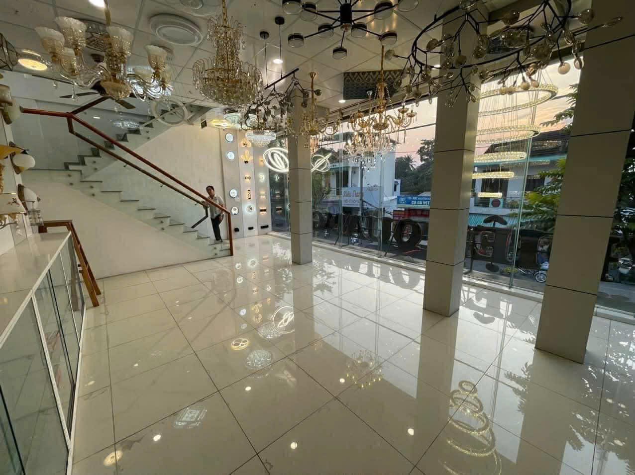🏢 CHO THUÊ NHÀ MẶT TIỀN ĐẸP – TRUNG TÂM TP. HUẾ