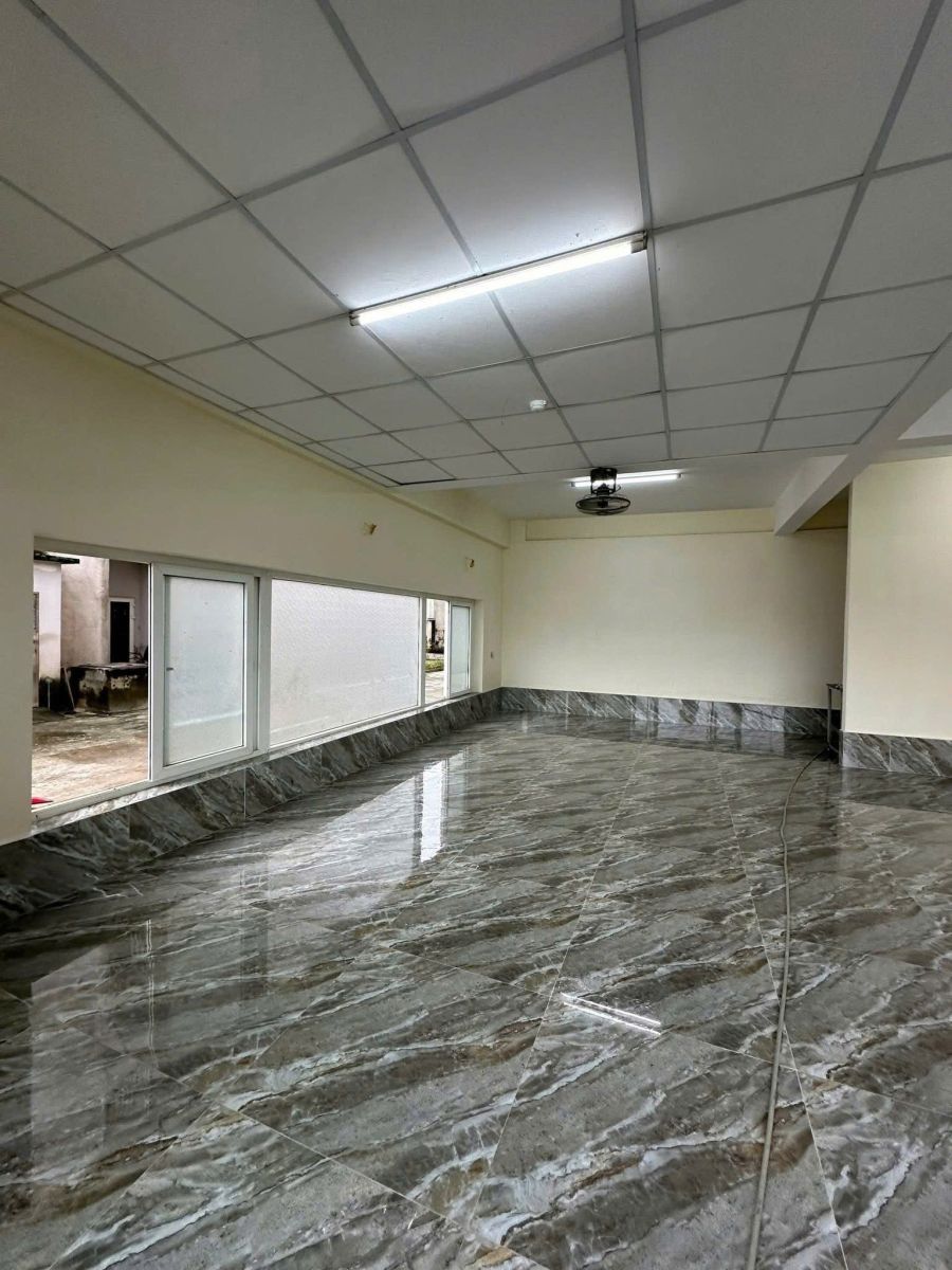 CHO THUÊ NHÀ MẶT TIỀN TẦNG 1 CHUNG CƯ XUÂN PHÚ, THÀNH PHỐ HUẾ