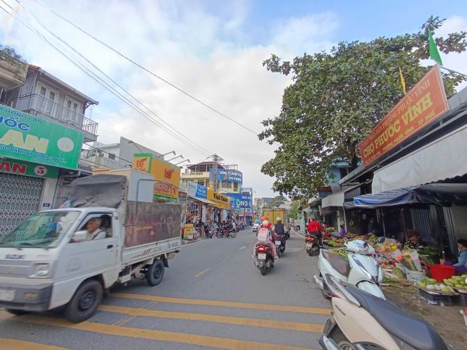 Bán gấp đất mặt tiền Trần Phú, phường Phước Vĩnh ( nay là phường Thuận Hoá), TP Huế