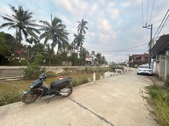 🌊✨ KQH CHỢ MAI – PHƯỜNG MỸ THƯỢNG – VIEW KÊNH – NGANG 8M CHỈ 2 TỶ X ✨🌊