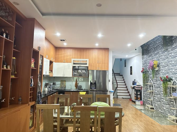 BÁN NHÀ MỚI XÂY 4 TẦNG – NỘI THẤT HIỆN ĐẠI, THOÁNG MÁT – MẶT TIỀN ĐƯỜNG BÀ TRIỆU, CÁCH PHỐ CỔ 500M – GIÁ 16 TY