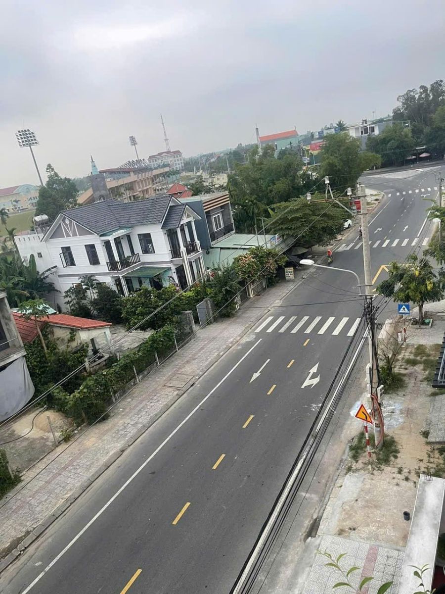 🔥 Cần tiền bán gấp – 🏨 Khách sạn 4 tầng mới xây tại Điện Bàn, Quảng Nam – 💰 Giá 8 tỷ (có thương lượng)