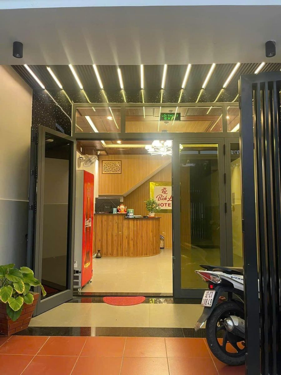 🔥 Cần tiền bán gấp – 🏨 Khách sạn 4 tầng mới xây tại Điện Bàn, Quảng Nam – 💰 Giá 8 tỷ (có thương lượng)