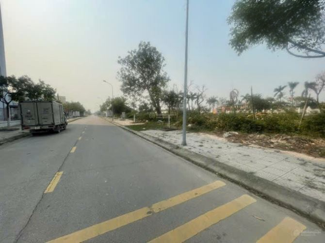 Cơ Hội Sở Hữu Lô Đất Biệt Thự 300m² Tại KĐT Kim Sơn, TP Đông Triều – Vị Trí Đẹp, Giá Chỉ 4,6 Tỷ!