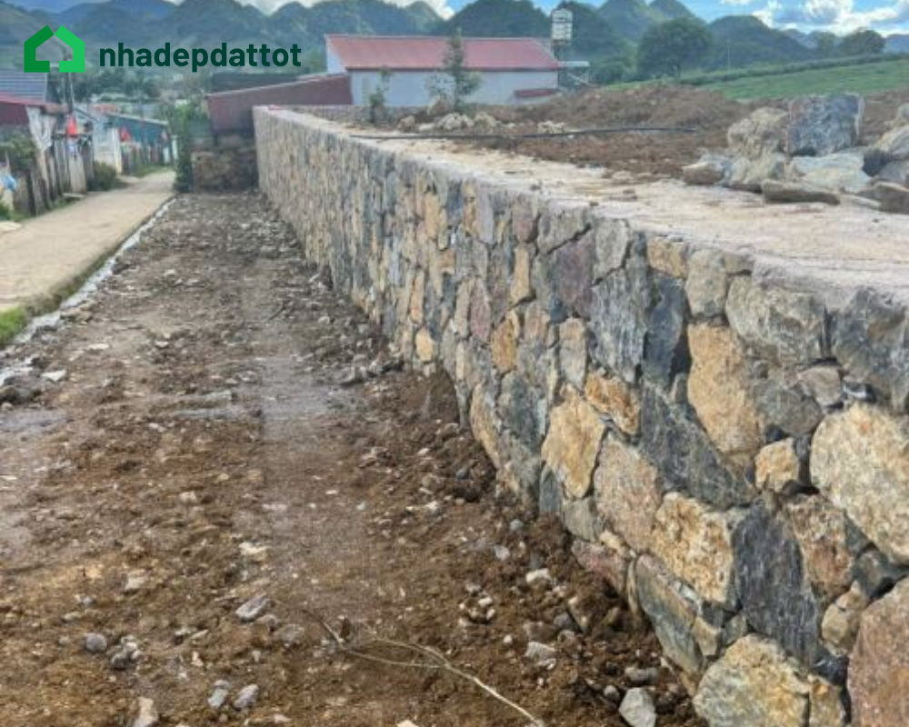 CẦN RAO BÁN MẢNH ĐẤT SIÊU ĐẸP- TRUNG TÂM DU LỊCH MỘC CHÂU - 2835M² – MẶT TIỀN 63M