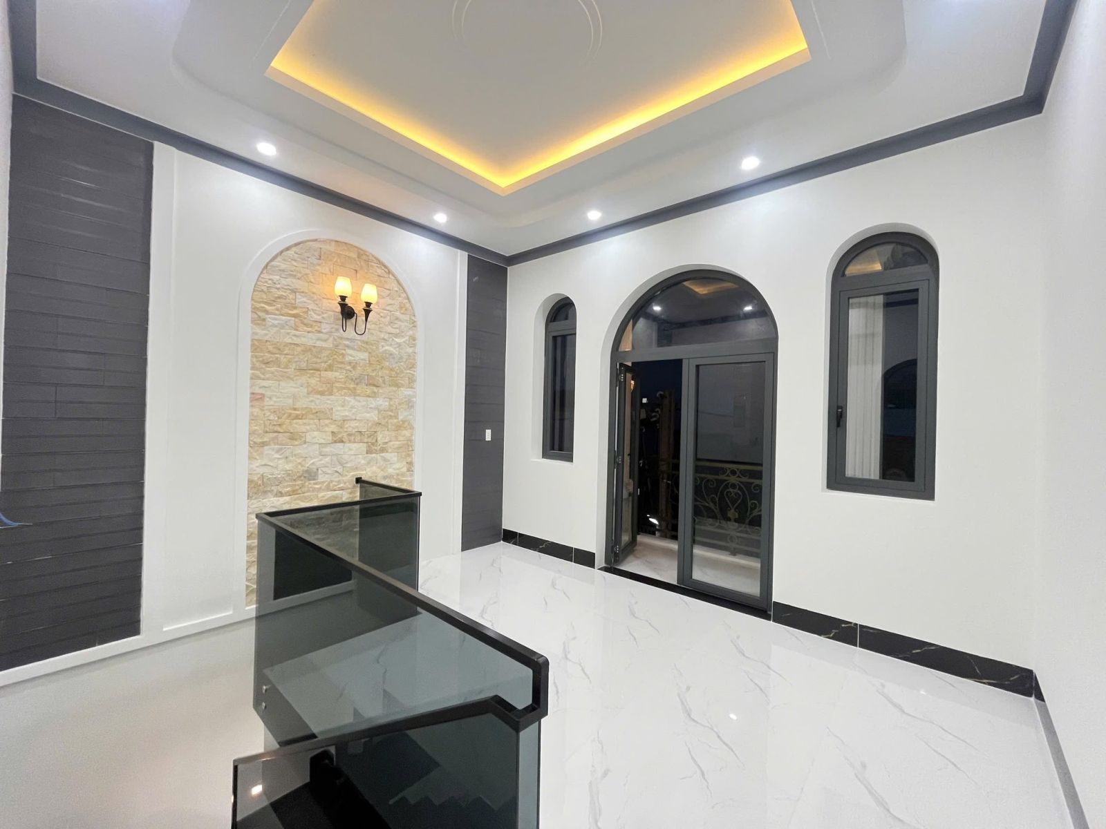 🔥 CẦN BÁN CĂN BIỆT THỰ MÁI THÁI GÓC 3 MẶT TIỀN NGAY TẠI TRUNG TÂM F4 - VĨNH LONG 🔥