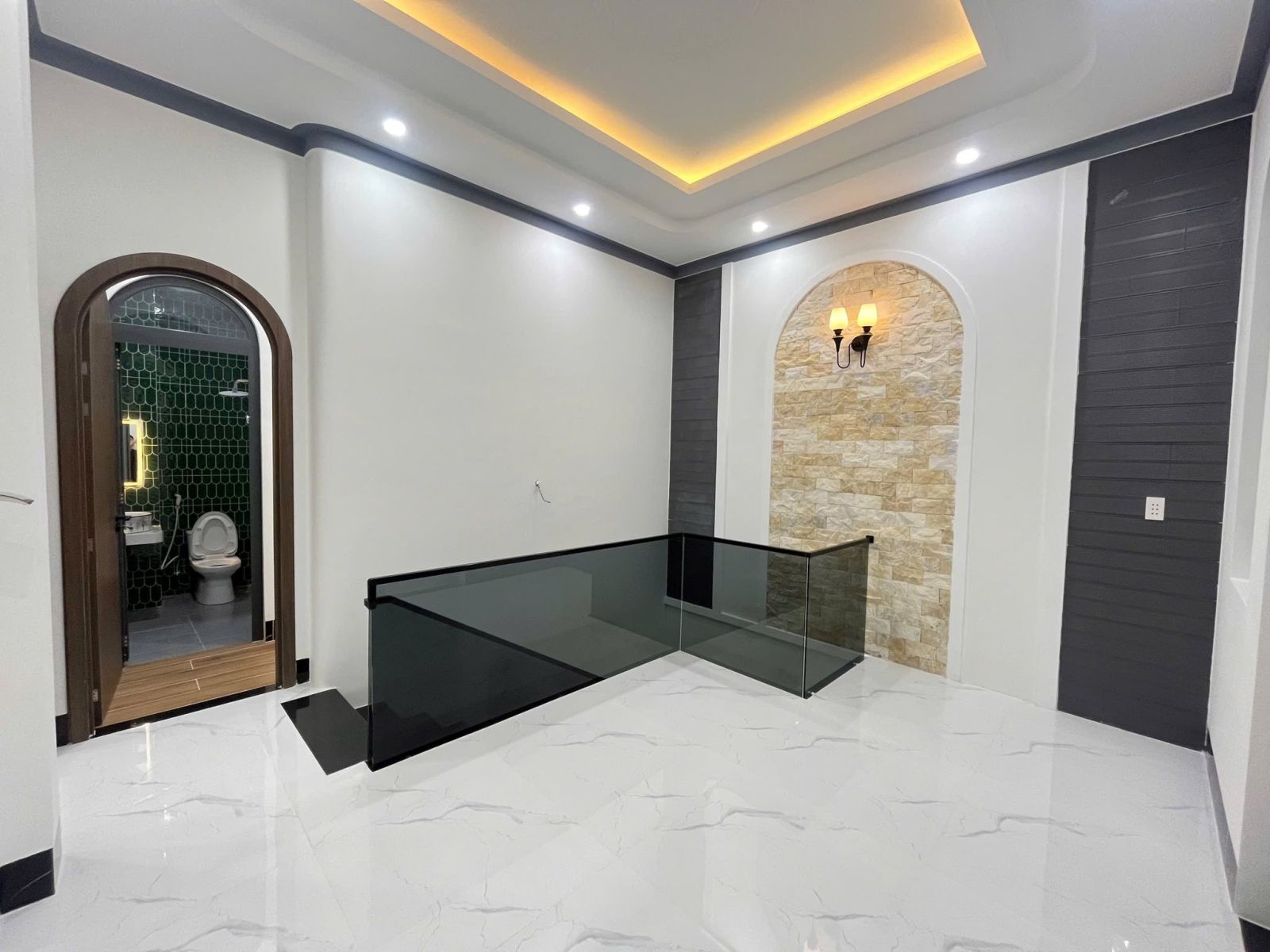 🔥 CẦN BÁN CĂN BIỆT THỰ MÁI THÁI GÓC 3 MẶT TIỀN NGAY TẠI TRUNG TÂM F4 - VĨNH LONG 🔥