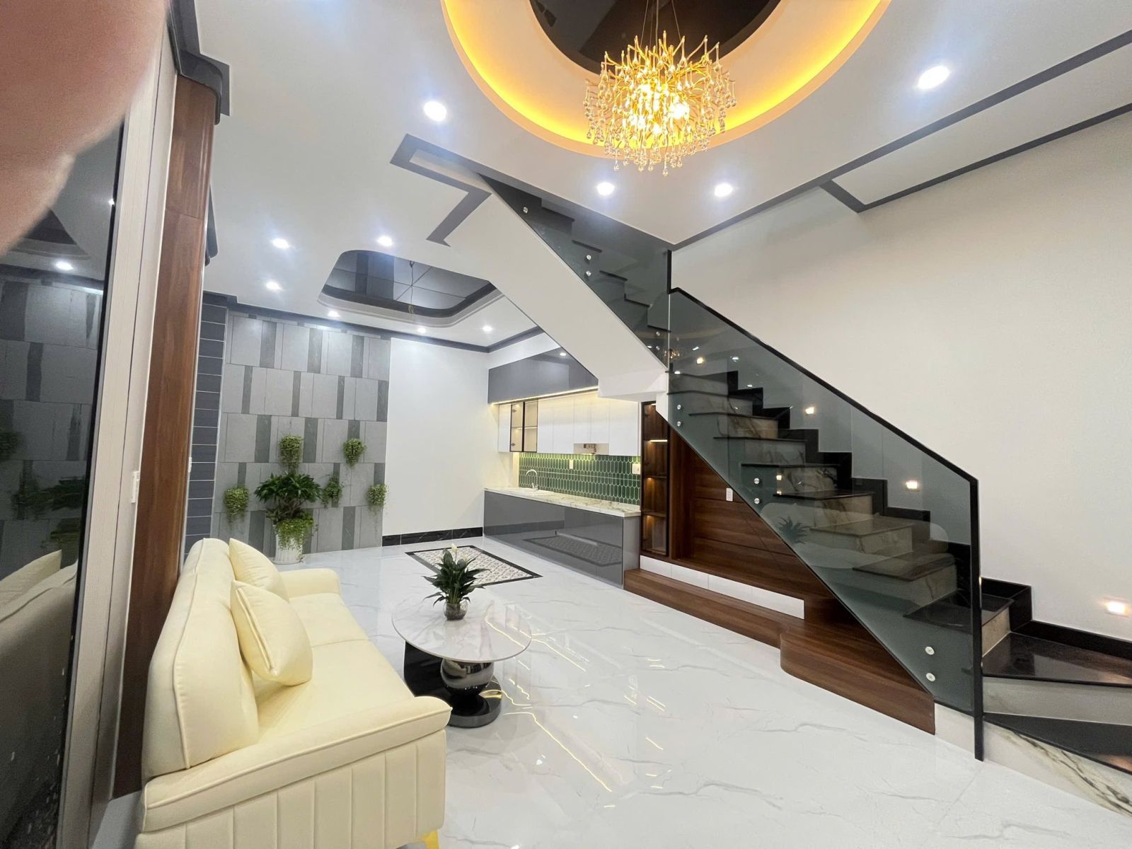 🔥 CẦN BÁN CĂN BIỆT THỰ MÁI THÁI GÓC 3 MẶT TIỀN NGAY TẠI TRUNG TÂM F4 - VĨNH LONG 🔥