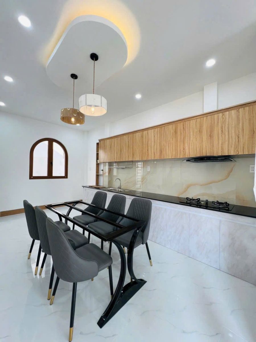 🏠 BÁN NHÀ MỚI ĐẸP KHU PHỐ LONG HỒ – VĨNH LONG | 94m² | ĐƯỜNG Ô TÔ | GIÁ 2,29 TỶ