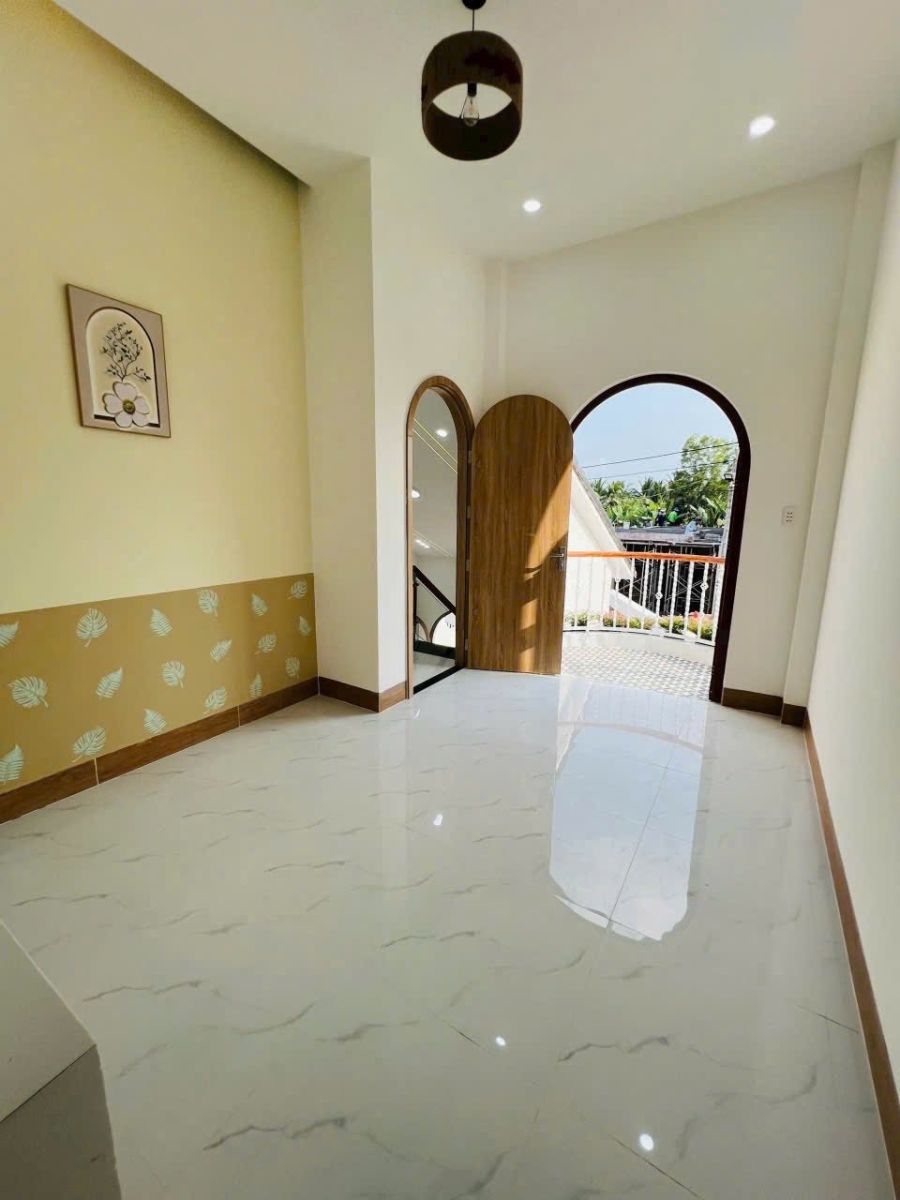🏠 BÁN NHÀ MỚI ĐẸP KHU PHỐ LONG HỒ – VĨNH LONG | 94m² | ĐƯỜNG Ô TÔ | GIÁ 2,29 TỶ