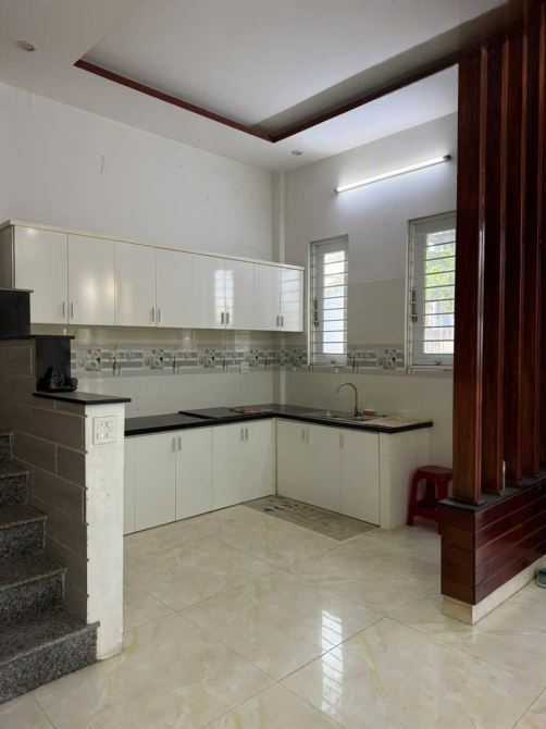 Nhà 3 tầng mặt tiền Lưu Trọng Lư, ngang 6,9m, giá 3,8 tỷ