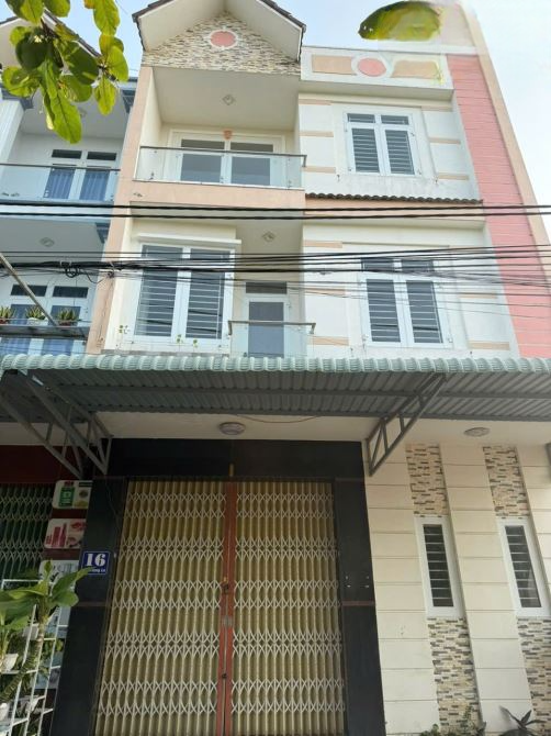 Nhà 3 tầng mặt tiền Lưu Trọng Lư, ngang 6,9m, giá 3,8 tỷ
