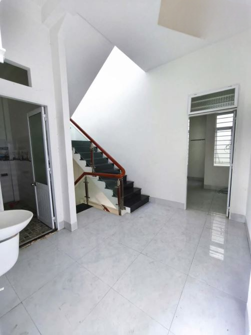 Bán nhà 3 mê rưỡi mặt tiền Nguyễn Thị Yến 55m² giá 3,9 tỷ