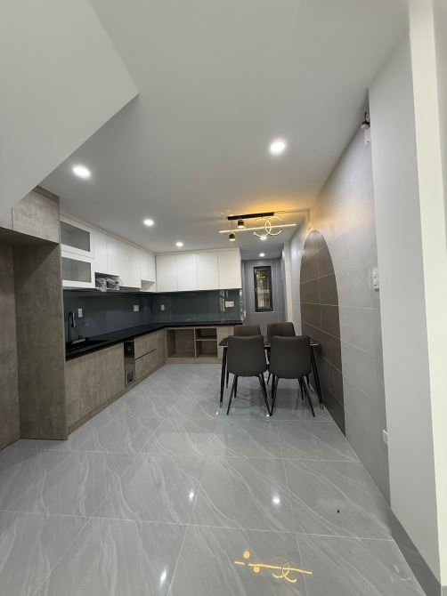 Bán nhà 3,5 mê nội bộ 7m đường Hoàng Văn Thụ – nhà mới 100% - giá 3,95