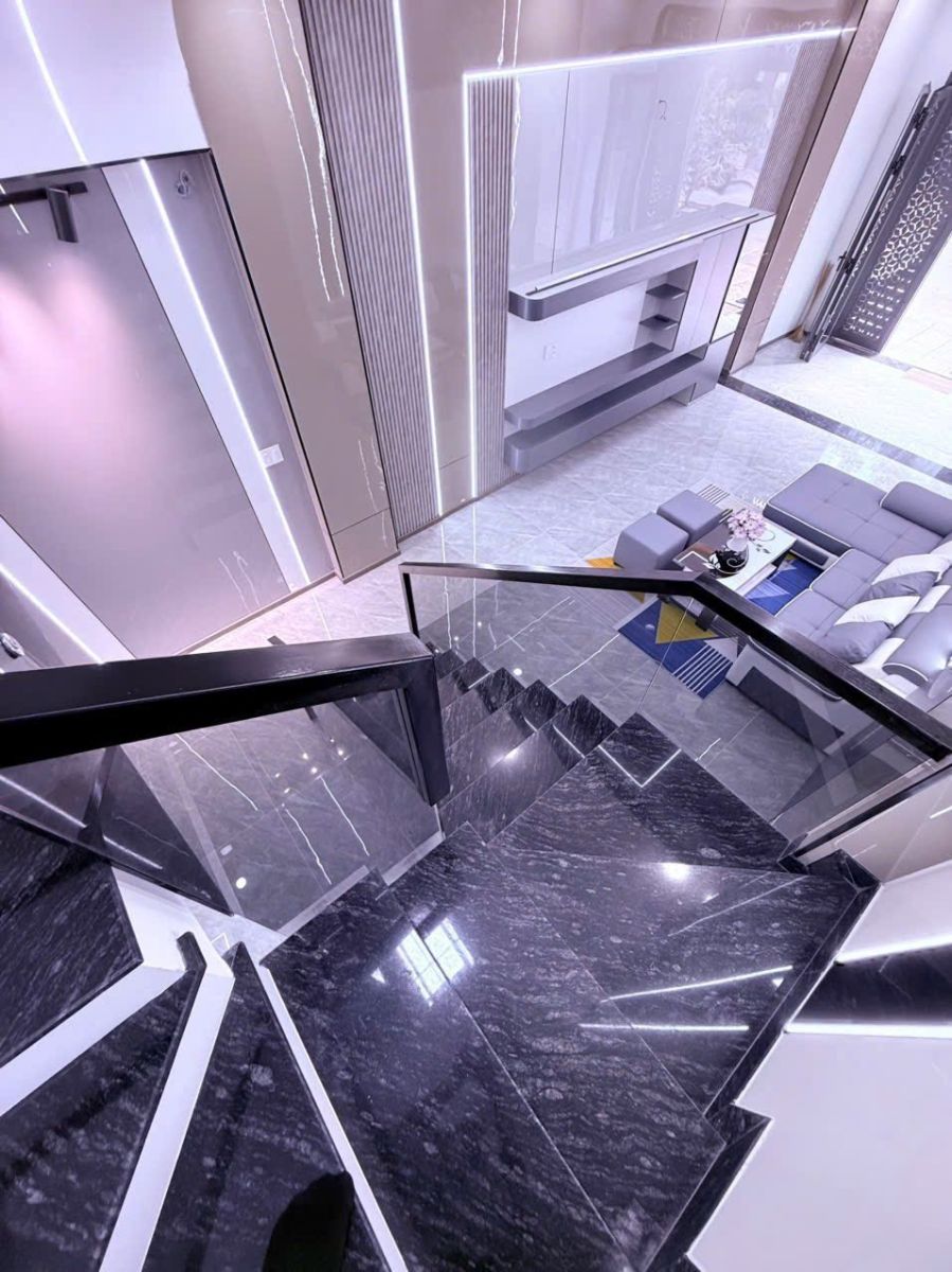 🏡 BÁN NHÀ 1 TRỆT 2 LẦU – GẦN TTYT DĨ AN – GIÁ TỐT 5,5 TỶ