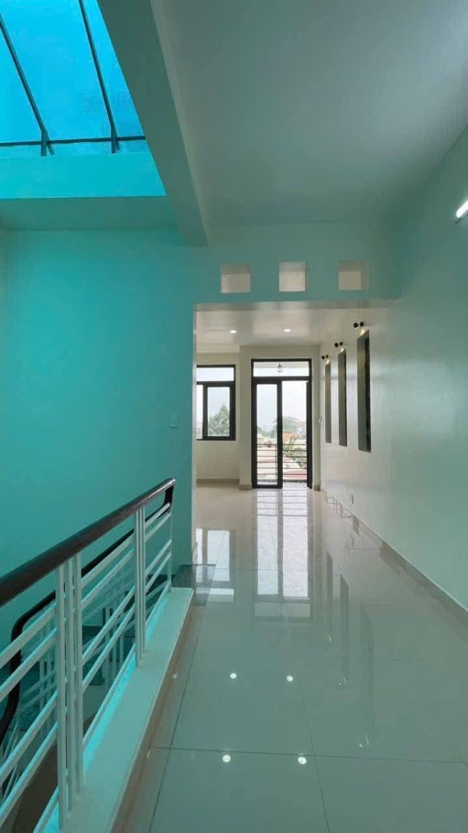 🏠 CHỦ GỬI BÁN NHÀ 1 TRỆT 2 LẦU HƯỚNG ĐÔNG NAM, GIÁP QL1K – ĐÔNG HÒA