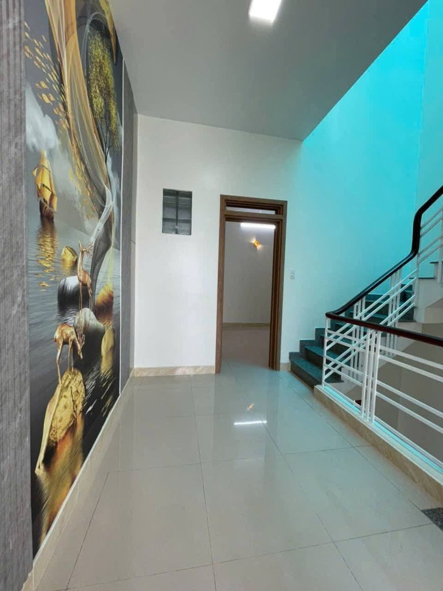 🏠 CHỦ GỬI BÁN NHÀ 1 TRỆT 2 LẦU HƯỚNG ĐÔNG NAM, GIÁP QL1K – ĐÔNG HÒA