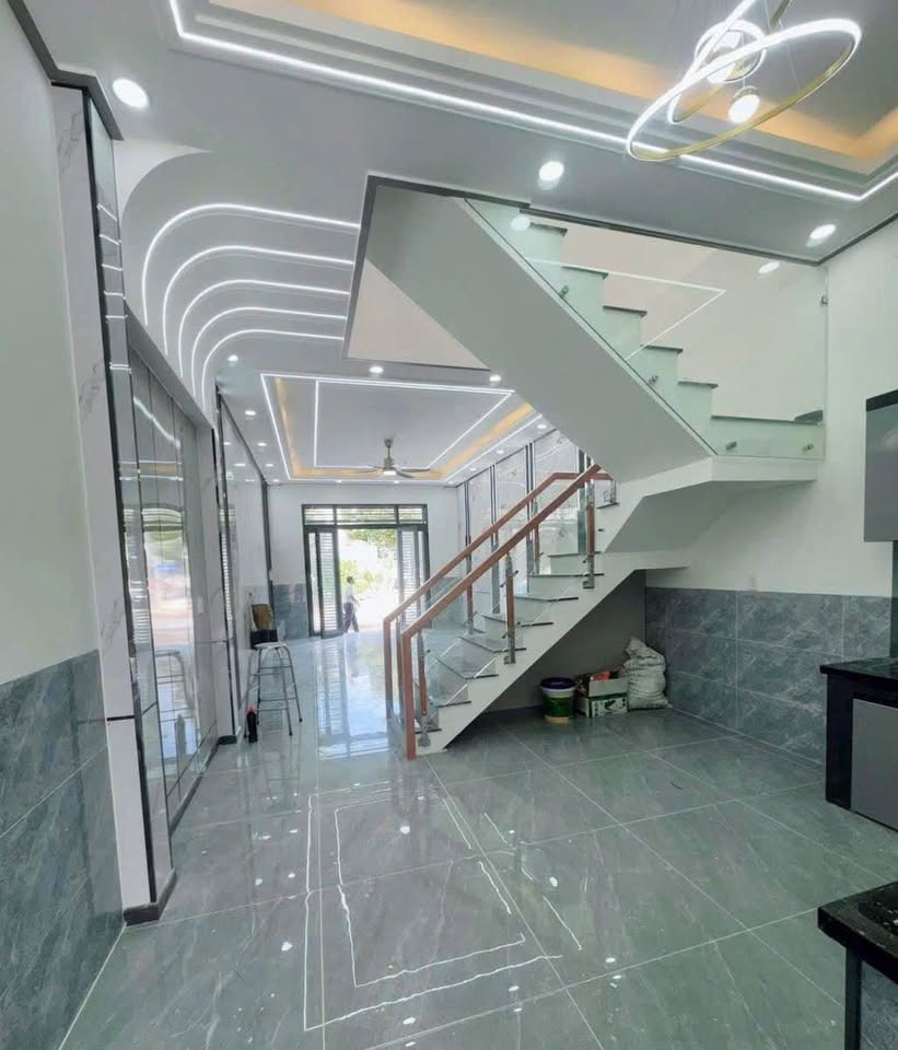 Bán nhà 72m2  Tân Hiệp 3pn 3wc giá 1 tỷ 650